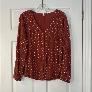 🎉2/$20🎉 Polka Dot V-Neck Blouse - Rust